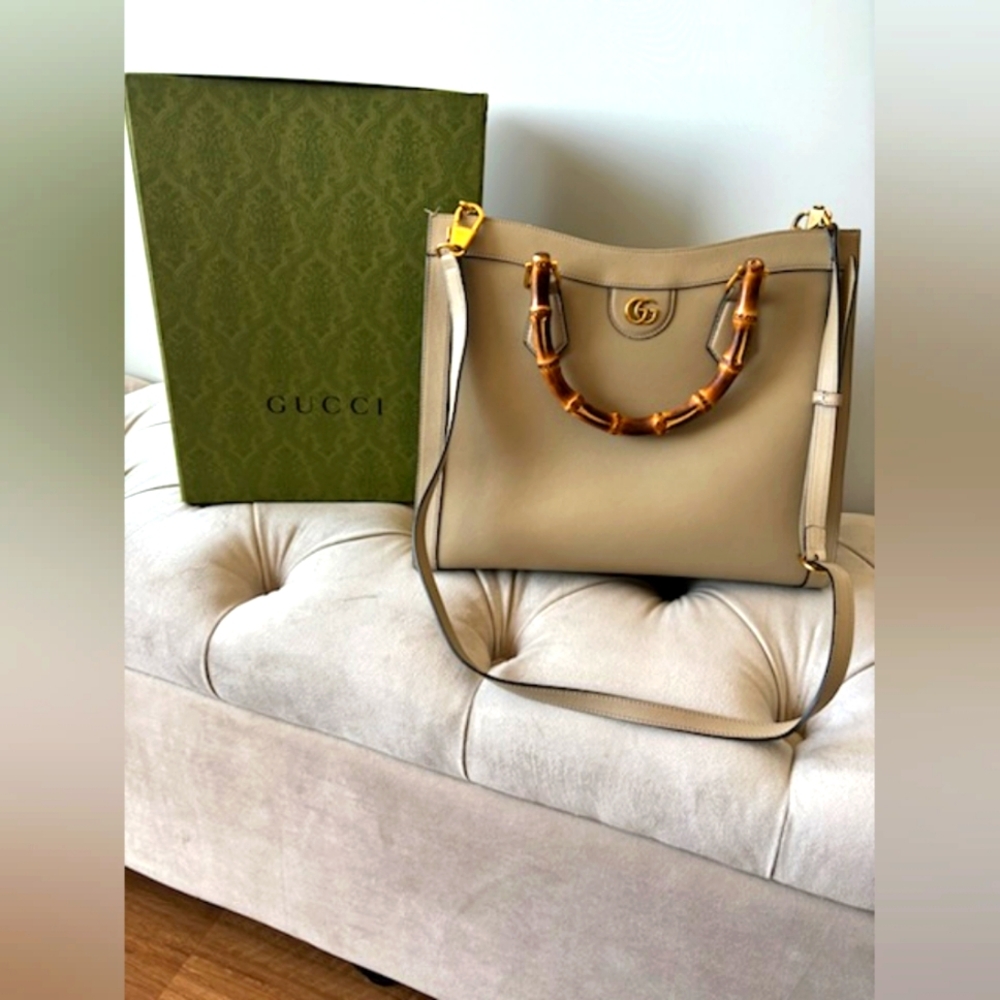 Perfect Condition Authentic Gucci Diana Tote